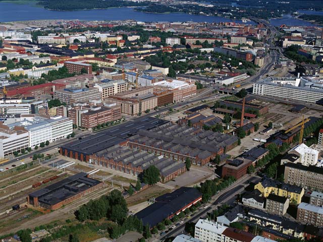 Maskinverkstadsområdet i Böle innan nybyggnationen inleddes på 2000-talet. Hannu Vallas 1993