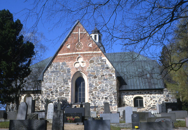 Huittisten kirkko. Marja-Terttu Knapas 1985
