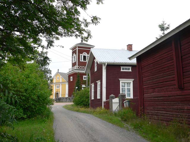 Ahlaisten kirkonmäki. Hilkka Högström 2007