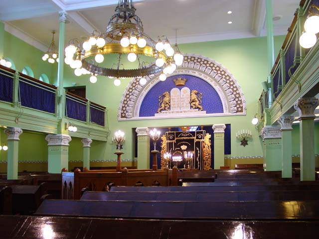 Synagogans gudstjänstrum. Saara Vilhunen 2007