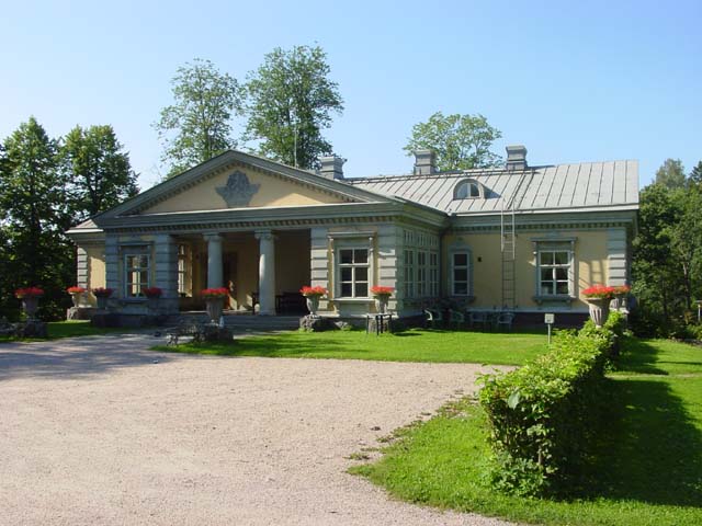 Huvudbyggnaden på Esbogård. Saara Vilhunen 2007