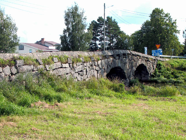 Toby museibro i Korsholm är en bro med två spann. Byggd av natursten 1781. Tuija Mikkonen 2007
