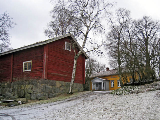 Byggnader i Hallis by. Hilkka Högström 2008