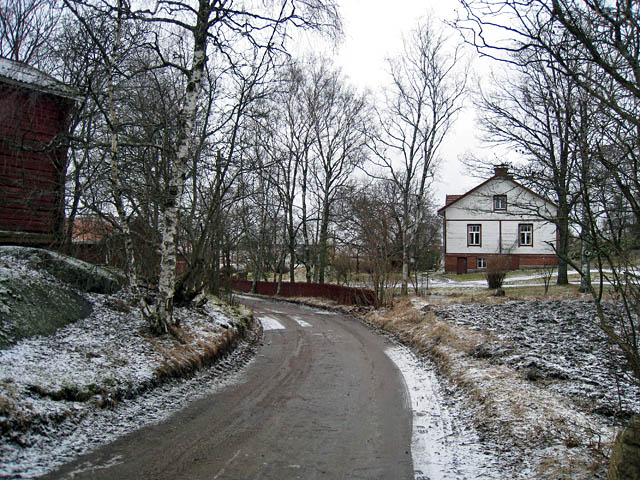 Byggnader i Hallis by. Hilkka Högström 2008