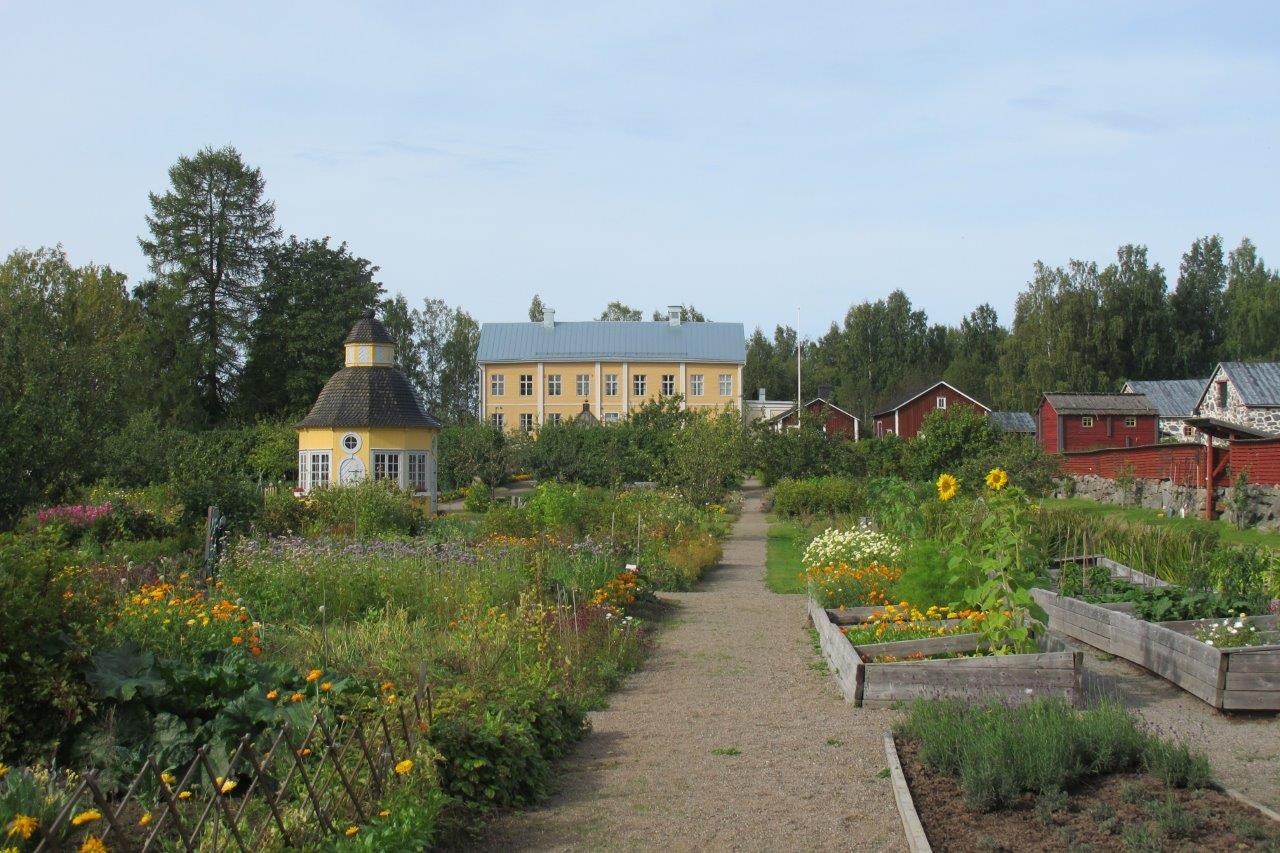 Rosenlunds prästgård och Aspegrens trädgård. Wiki Loves Monuments, CC BY-SA 4.0 Greger Cederberg 2017