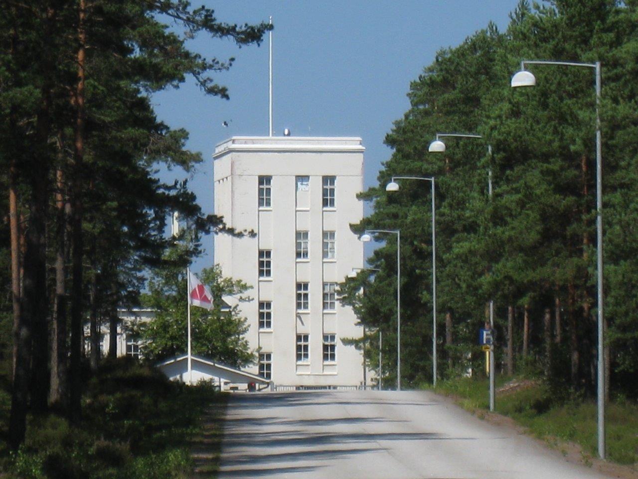 Kontorshuset i ändan av uppfartsvägen till fabriksområdet. Museovirasto / Museiverket 2018