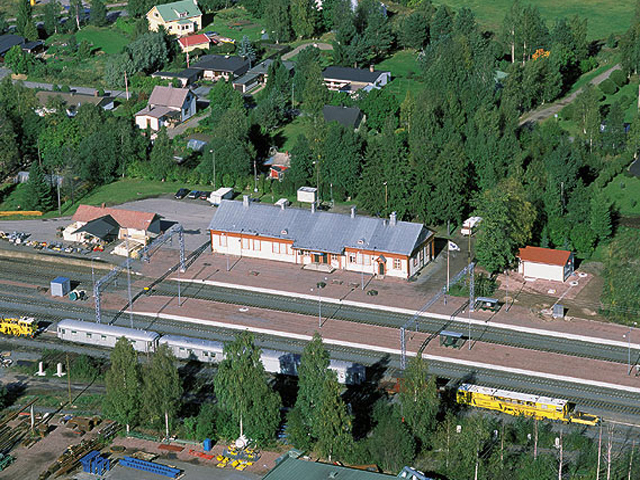Peipohjan rautatieasema ympäristöineen. Hannu Vallas 1997