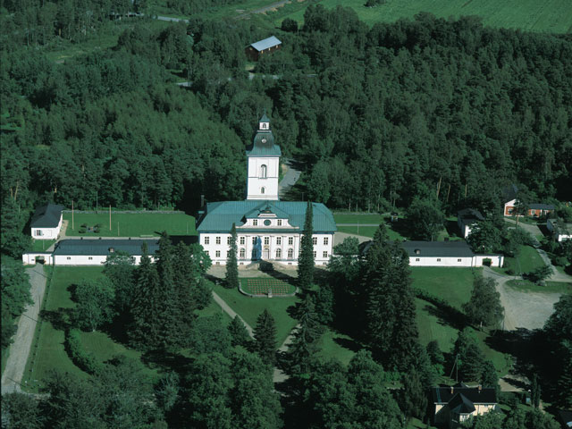 Korsholms kyrka, före detta Vasa hovrätt. Hannu Vallas 1998