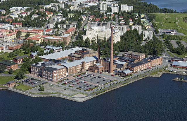Vasa bomullsfabrik. Hannu Vallas 2003