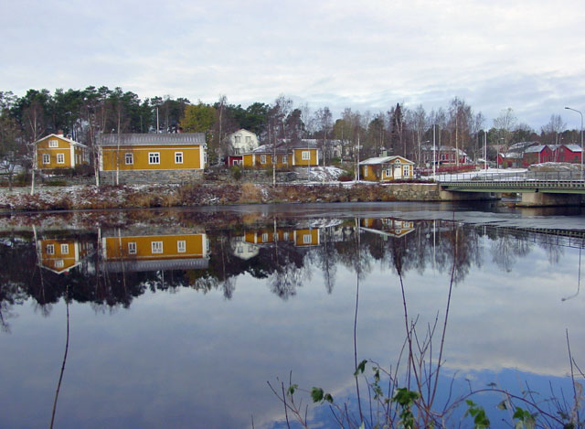 Bron över Lappo å, brostuga och början av Seminariegatan. Pekka Lehtinen 2005