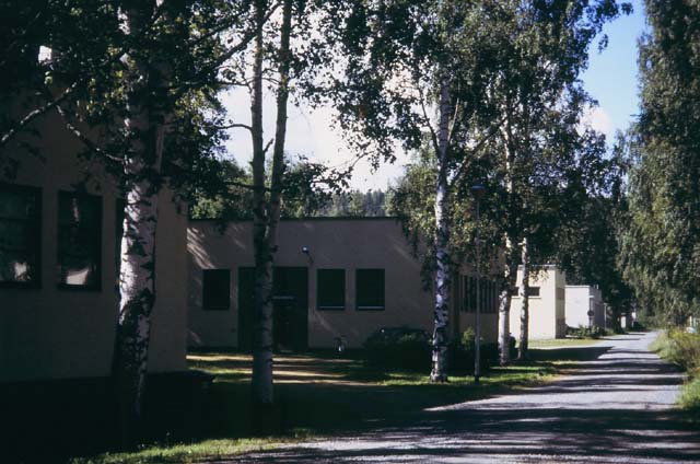 Kuopion ammuslataamon rakennuksia. Seija Linnanmäki 2004
