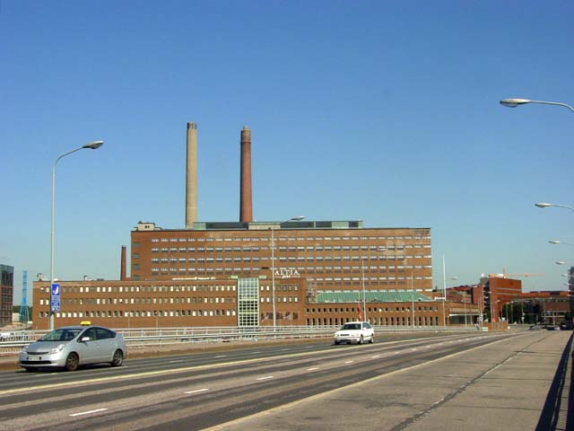 Alkos huvudkontor och fabrik, ombyggda till Sundholmens tingshus. Saara Vilhunen 2007