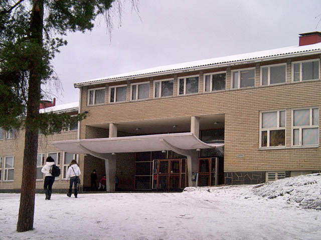 Skola i Hertonäs. Hilkka Högström 2008