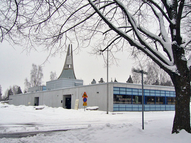 Lauritsalan seurakuntatalo ja kirkko. Minna Pesu 2008