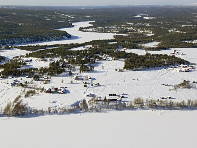 Juujärven kylä Kemijärvellä. Hannu Vallas 2006