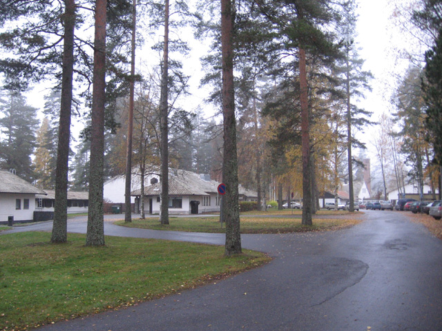Kaprakka. Vasemmalla sairaala- ja ravintolarakennukset. Pekka Lehtinen 2007