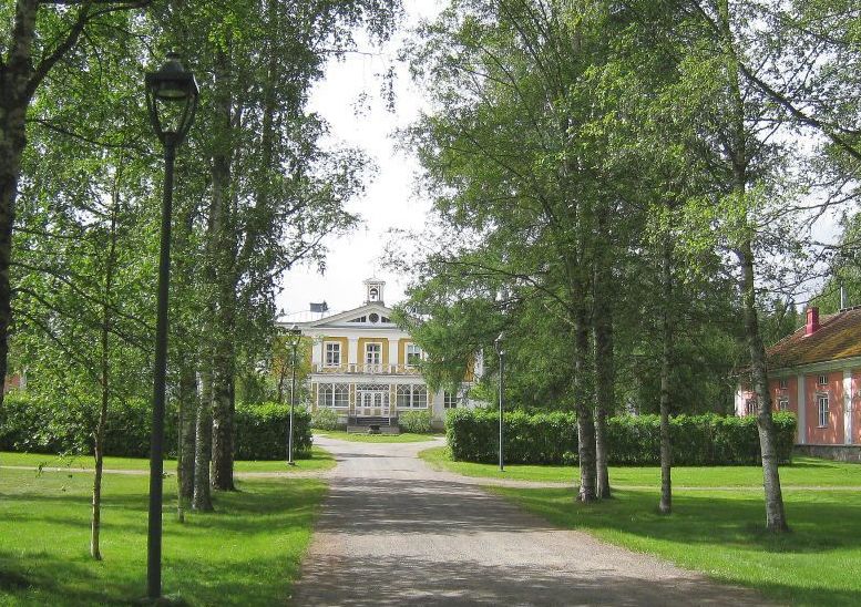 Törnävän ruukinkartano ja kartanon puistoa. Museovirasto 2016